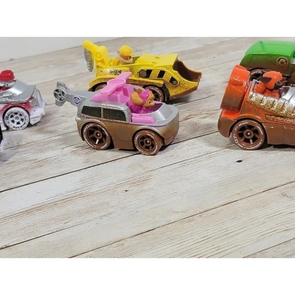 Hot Wheels lot paw